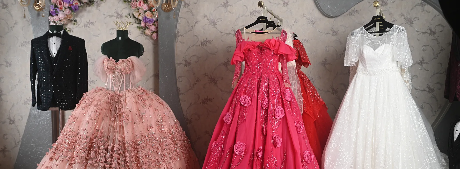 Soirée Reception Gown
Collection Banner