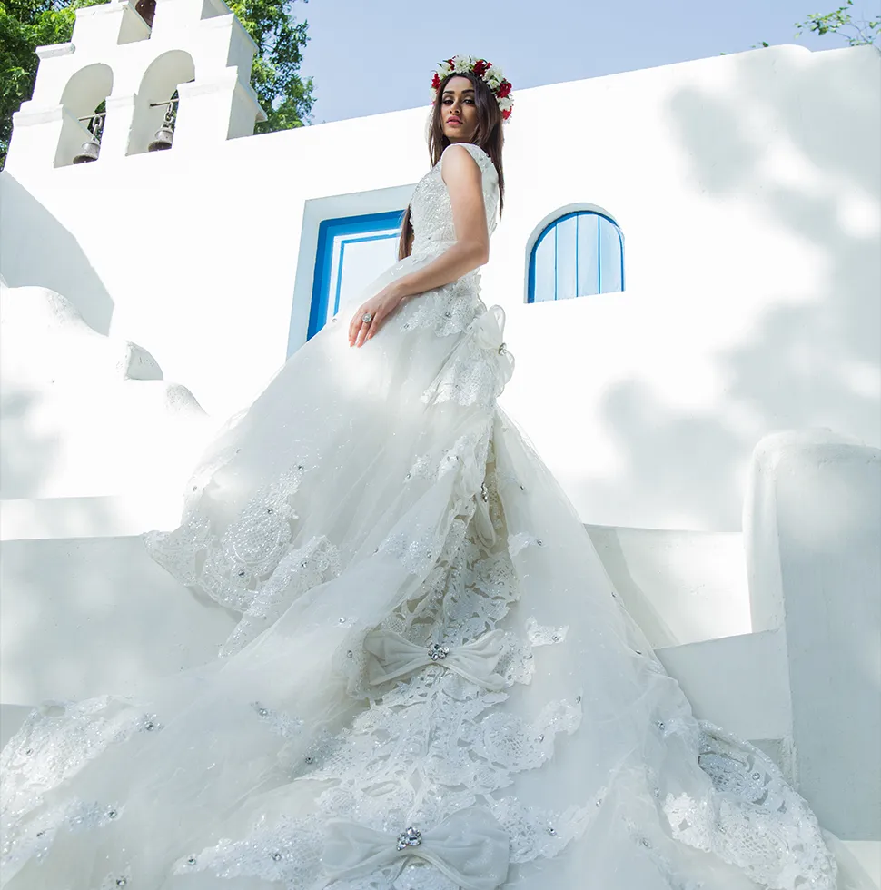 Celebrity In Classic Wedding
Couture