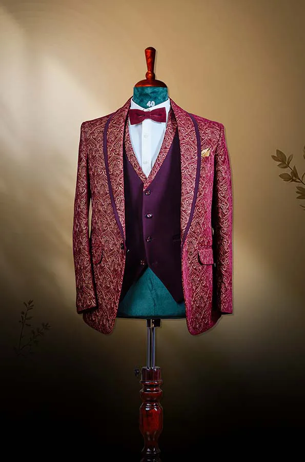 Custom-Fit Bespoke Groom
Suit.
